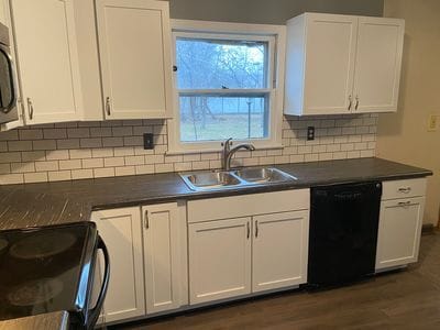 Foto del edificio - 412 W 101st Terrace