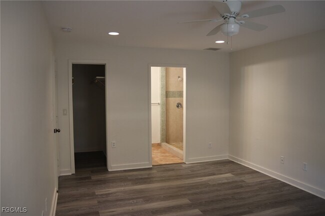 Foto del edificio - 320 Harry Ave S