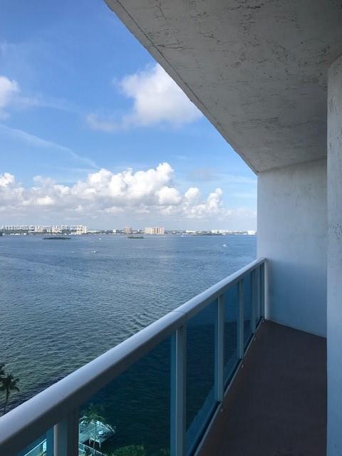 Foto principal - 1881 79th Street Causeway