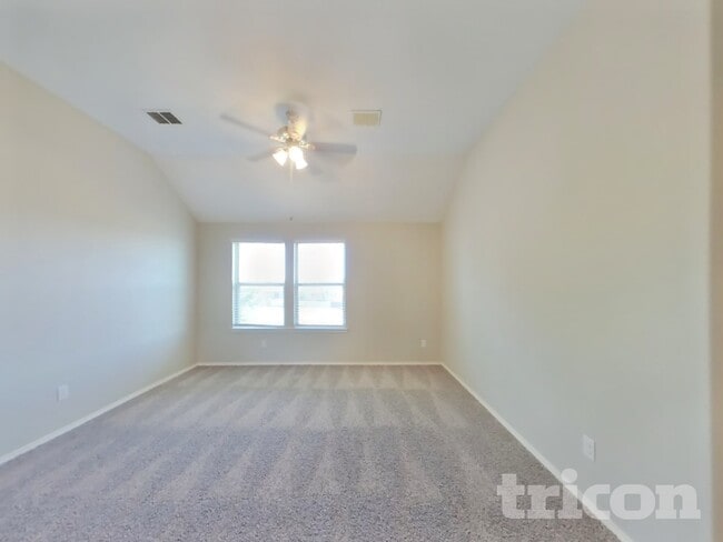 Foto del edificio - 2304 Eppright Dr