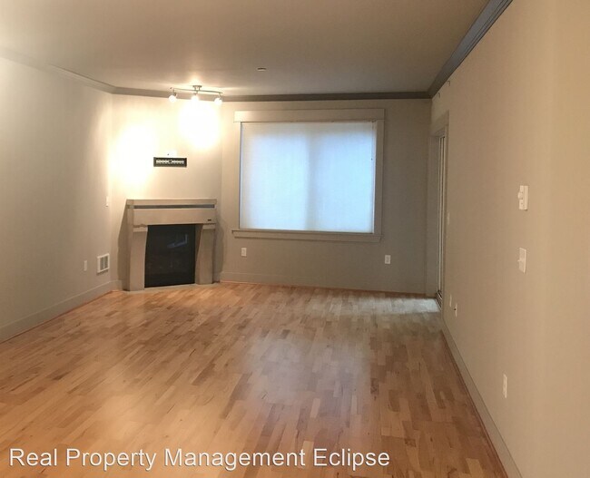 Building Photo - 3 br, 2 bath House - 18609 SE Newport Way ...