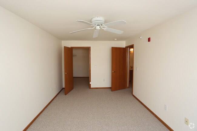 Dormitorio &quot;B&quot; - Quail Pointe Apartment Homes