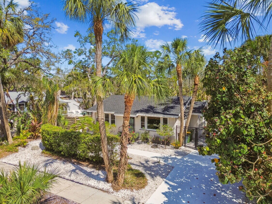 Photo - 913 Tennessee Ln (Sarasota, FL)