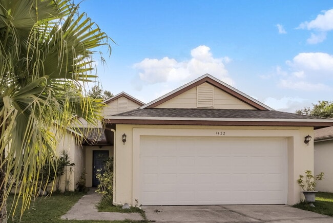 Building Photo - 1422 Julip Dr