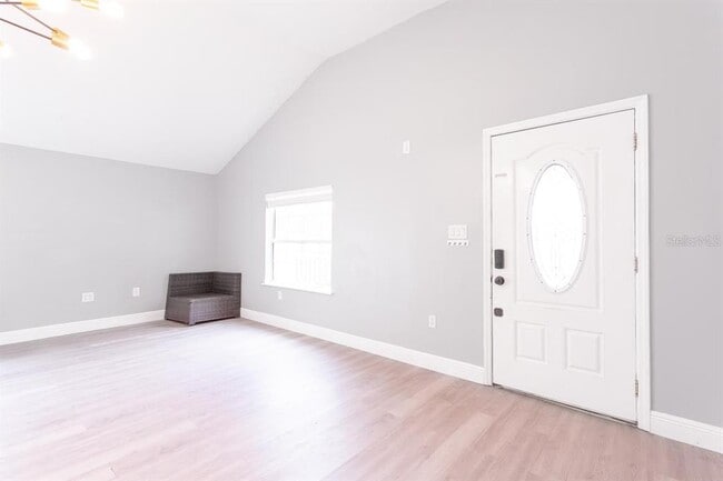 Building Photo - 4317 E Regnas Ave