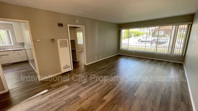 Building Photo - 5350 E La Pasada St