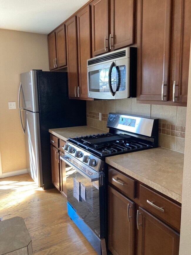 Foto del edificio - 1083 Hooker St