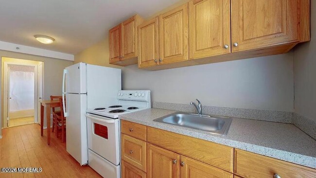 Foto del edificio - 590 Ocean Ave N