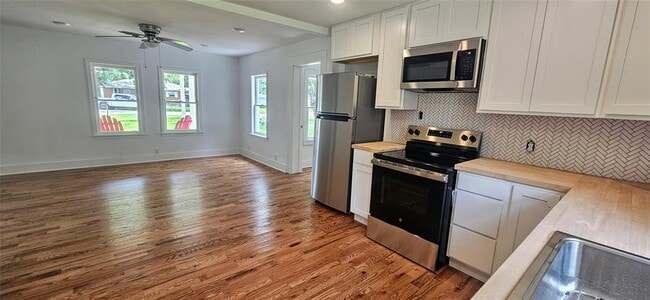 Building Photo - 505 Colorado St