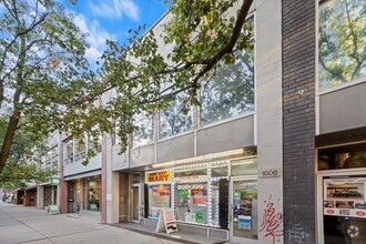 Building Photo - 1006 W Lake St