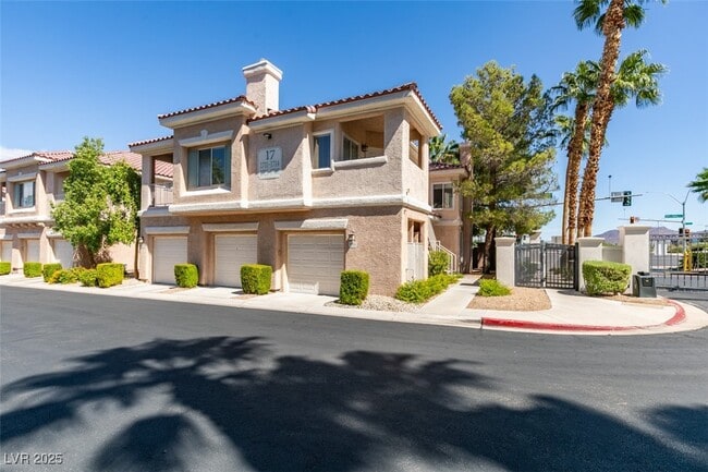 Building Photo - 251 S Green Valley Pkwy