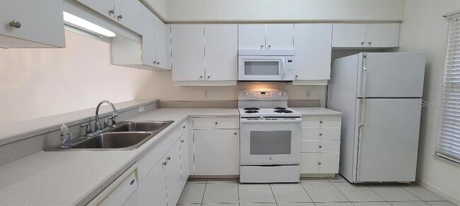 Foto del edificio - 3535 Forest Branch Dr