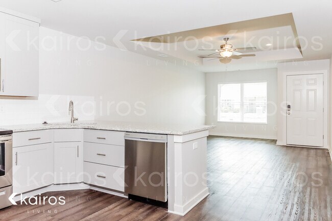 Foto del edificio - 6208 Burbank Crossing Loop