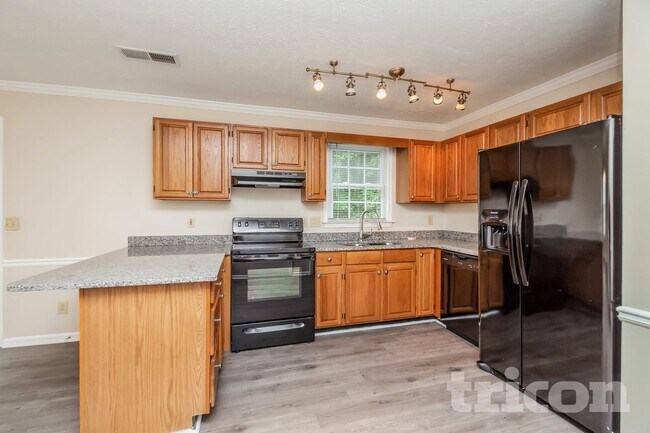 Foto del edificio - 3000 Water Brook Dr SW