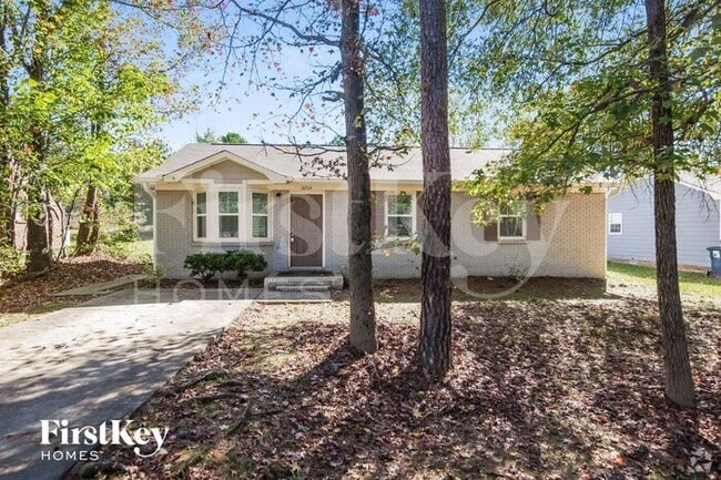 Building Photo - 3204 Faircroft Way