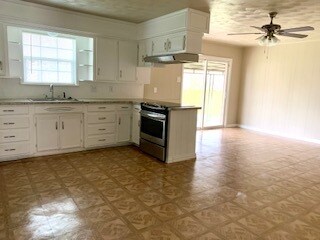 Building Photo - 1109 S Idlewild Dr