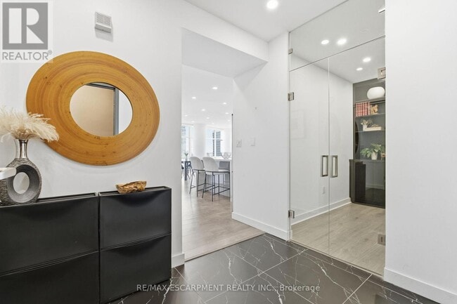 Building Photo - 35 Mariner Terrace