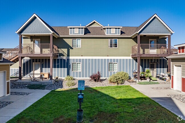 Entrada - King West One Apartments