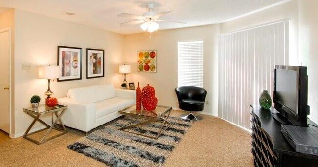 Foto del edificio - 2411 I-35E