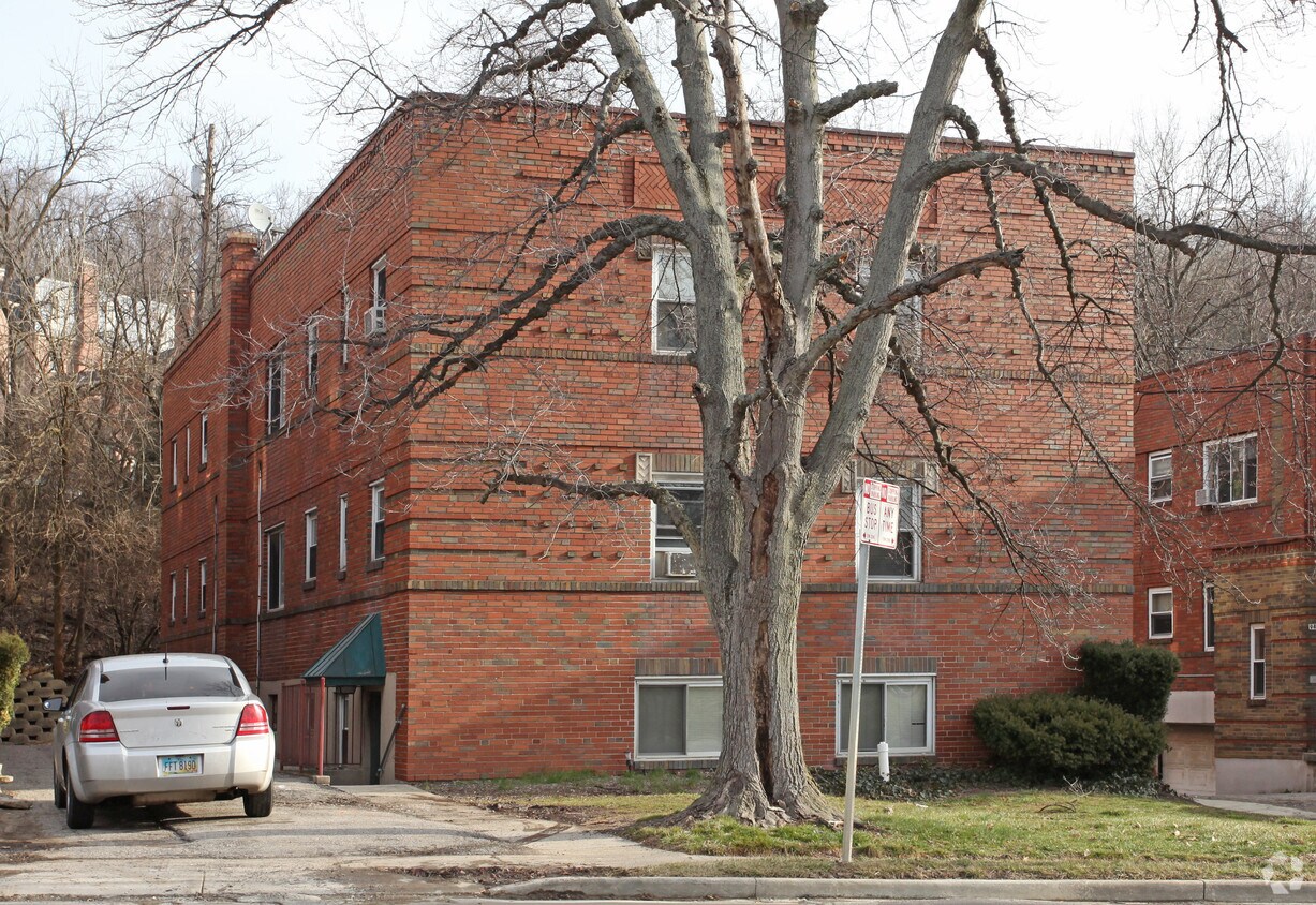 Foto del edificio - 950 Ludlow Ave