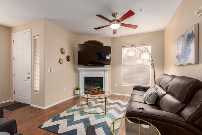 Foto del edificio - 14575 W Mountain View Blvd