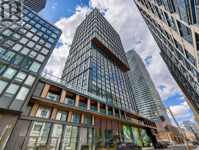 Building Photo - 82 Dalhousie St