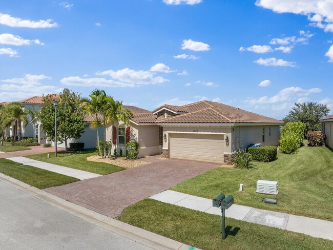 Foto del edificio - 1786 Berkshire Cir SW
