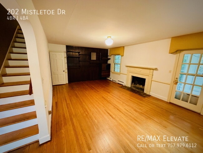 Foto del edificio - 202 Mistletoe Dr