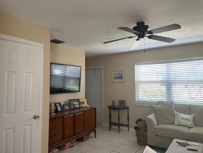Foto del edificio - 1712 Gulfstream Ave