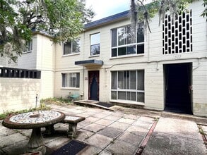 Building Photo - 1309 NW 6th St