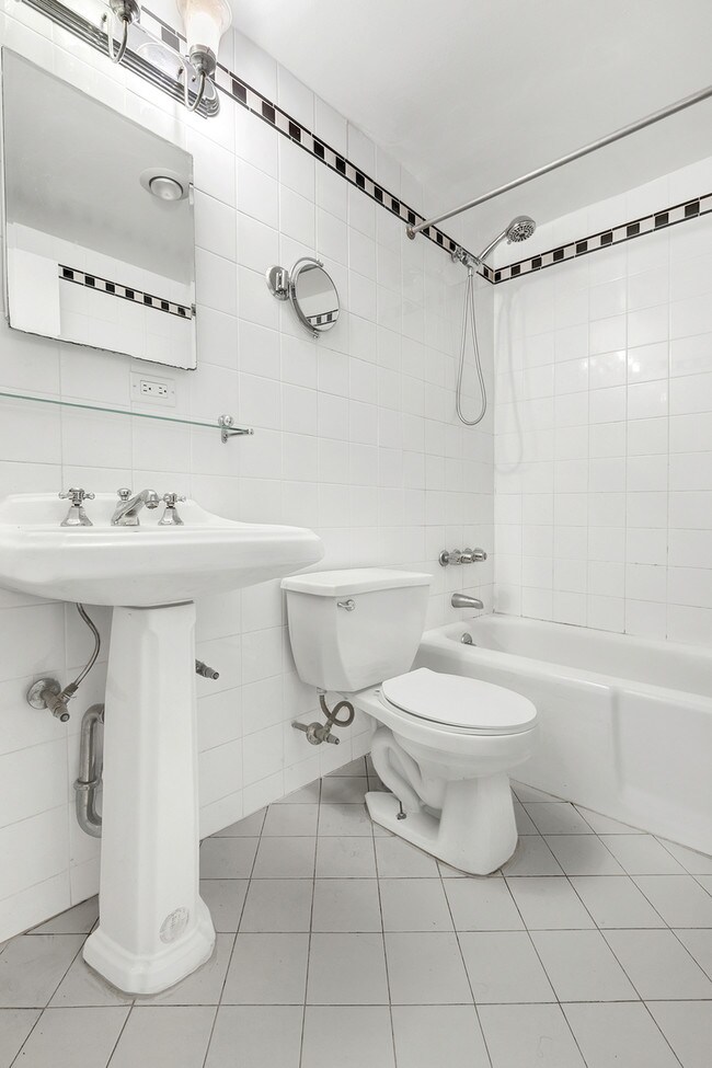 Foto del edificio - 50 W 34th St