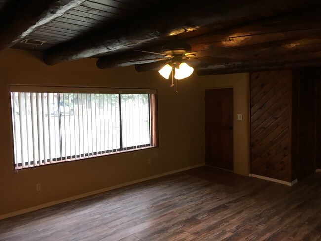 Building Photo - 310 Santistevan Lane