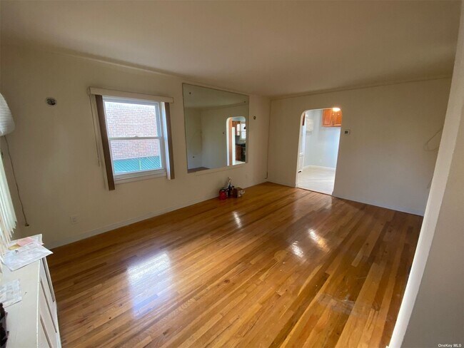 Foto del edificio - 77-35 250th St