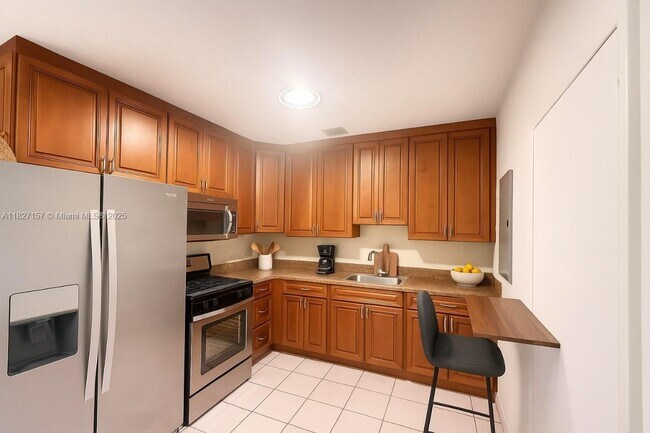 Foto del edificio - 526 E 54th St