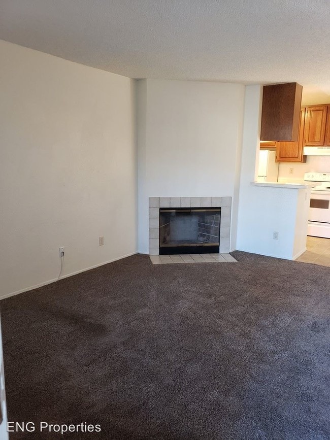 Building Photo - 4553 Oregon St