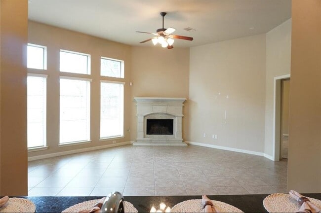 Building Photo - 26519 Longleaf Valley Dr