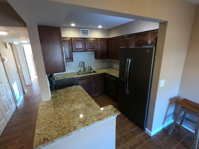 Foto del edificio - 2265 SW 22nd Ave