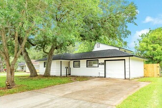 Building Photo - 408 Gardenia St