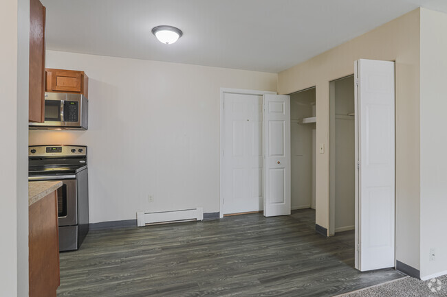 1 BR, 1 BA - Dining Room - Birch Tree Apartments