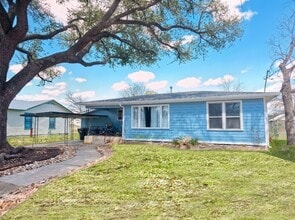 Building Photo - 104 Riverside Dr