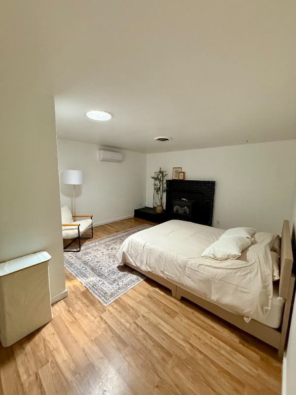 Building Photo - 4552 Alta Mesa Dr