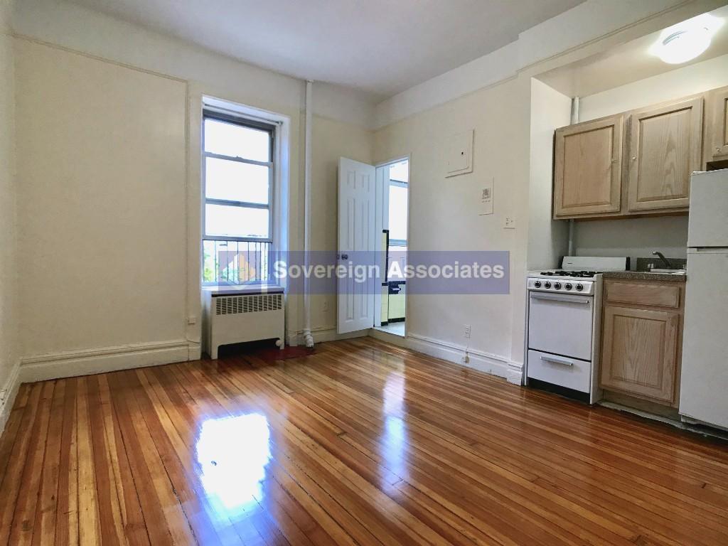 Primary Photo - 936 West End Avenue