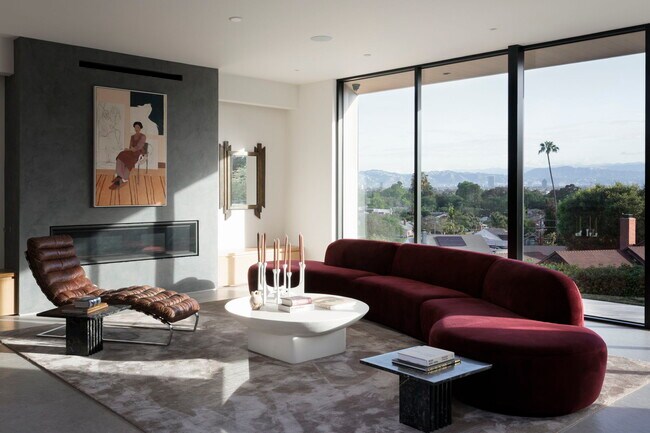 Building Photo - 5208 Sanchez Dr
