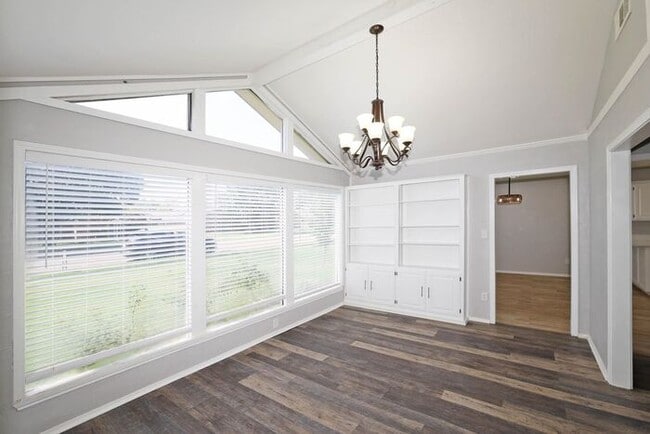 Building Photo - 3537 Tripp Ave