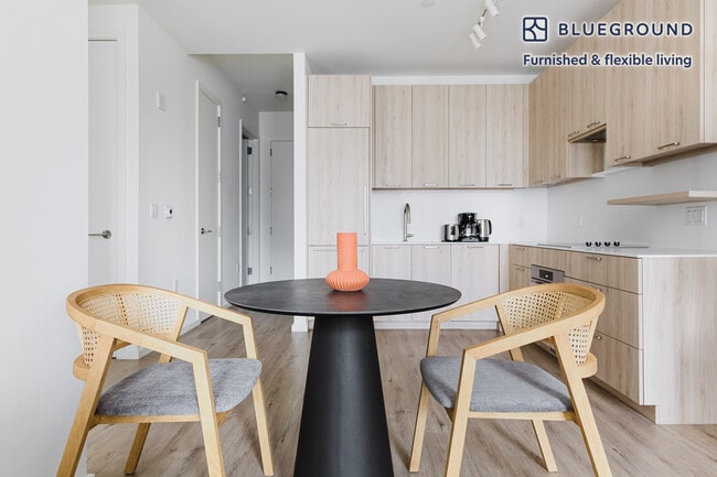 Building Photo - 545 Vanderbilt Ave