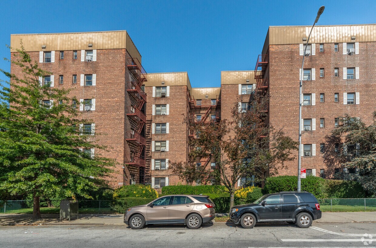 Primary Photo - 2607-2615 Kings Hwy