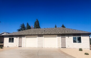 Building Photo - 5848 Black Olive Dr