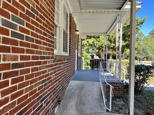 Building Photo - 1716 Covair Street