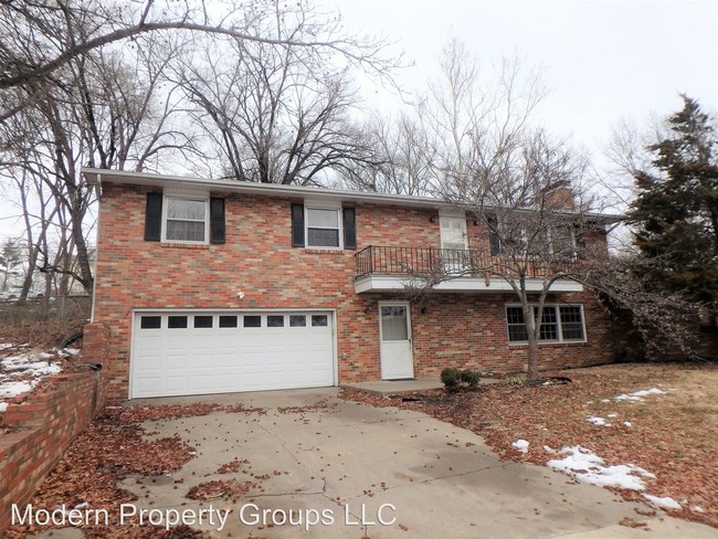 Building Photo - 4 br, 3 bath House - 2211 Ridgefield Rd