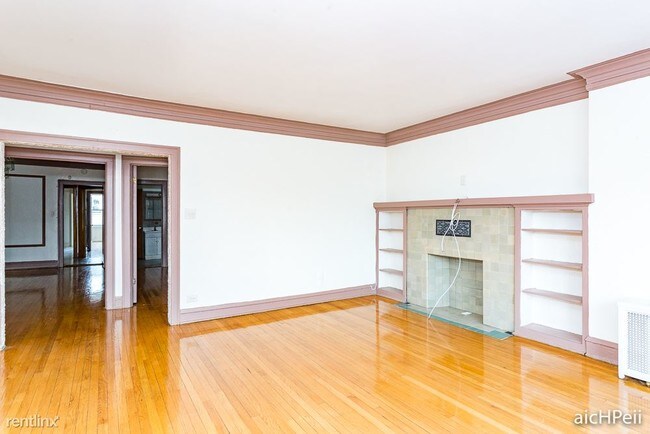 Foto del edificio - 3 br, 2 bath Apartment - 7700 S Yates Blvd